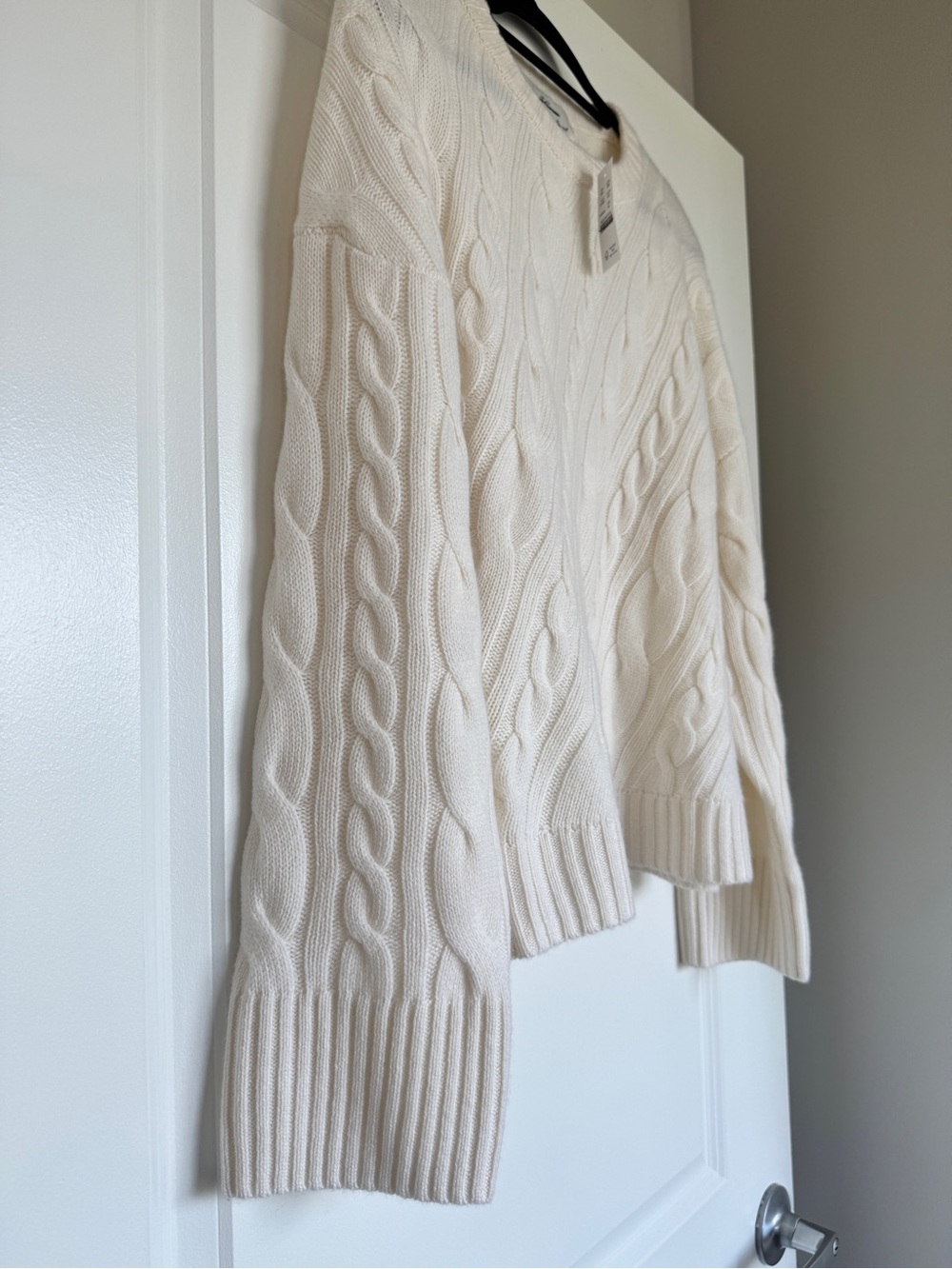 NWT J. CREW Spring Street Cashmere Twisted Cable-knit Sweater Ivory Medium CO589 - Picture 3 of 15